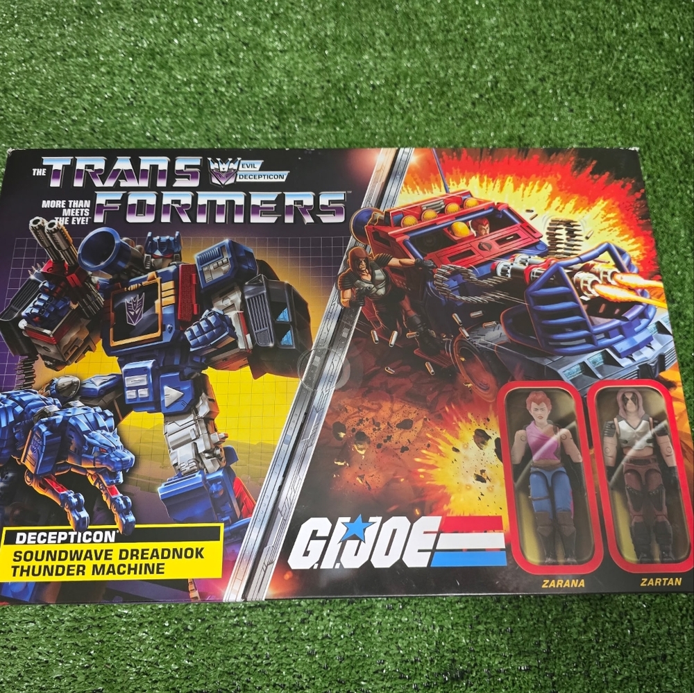 Transformers Soundwave Thunder Machine Set